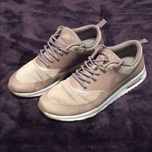 Nike Air Max Thea size 10